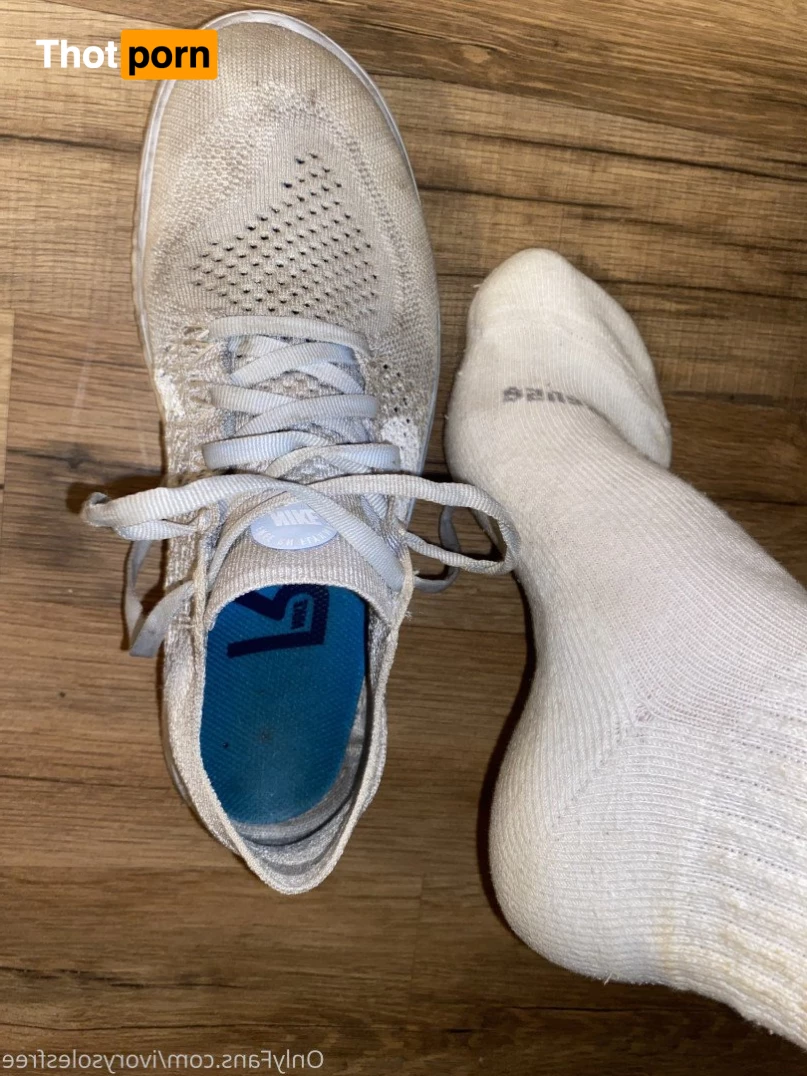 Goddess Ivory 3941772