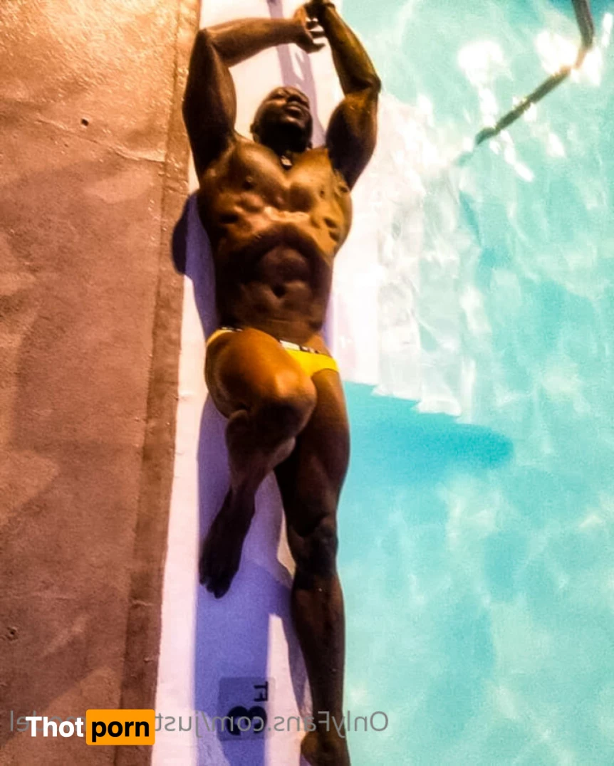 JustinTheModel 6100111