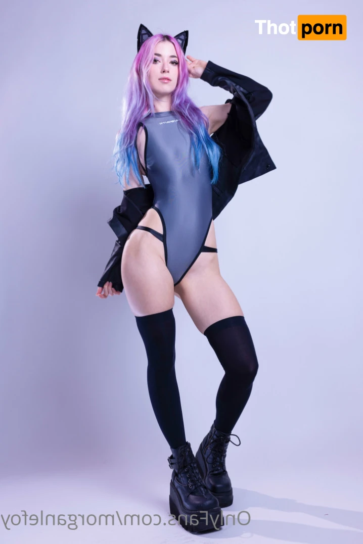 MorganLeFoy 13530082