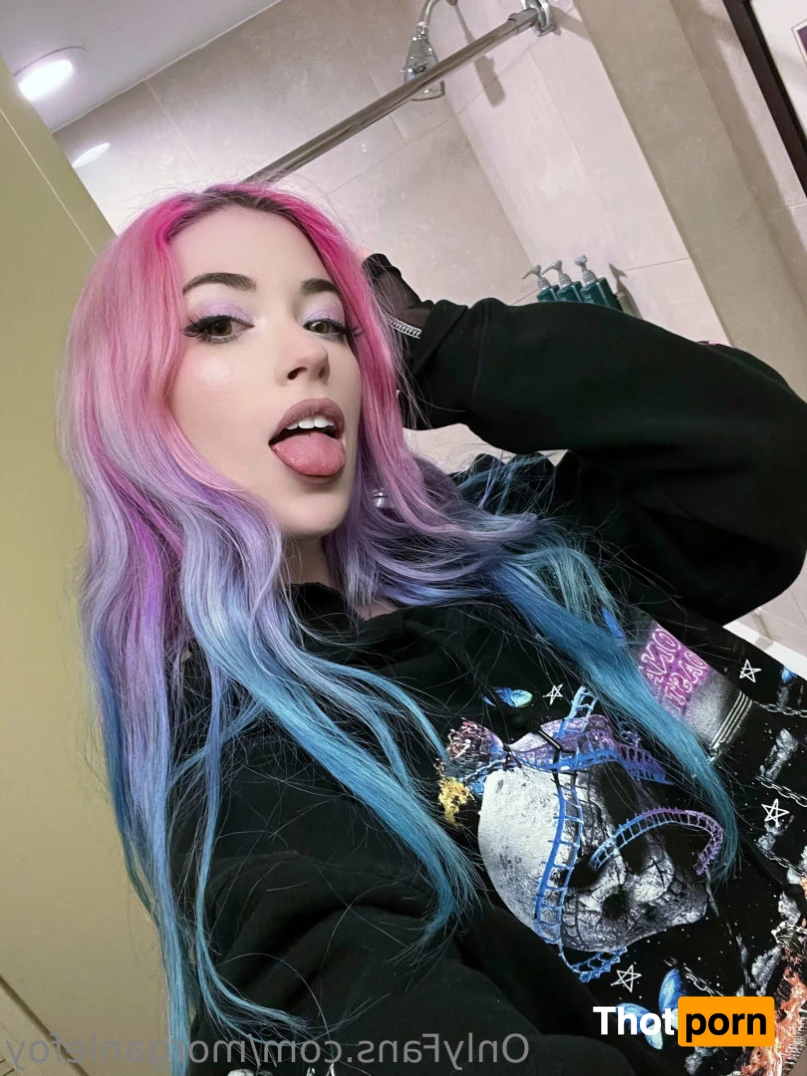 MorganLeFoy 13530234