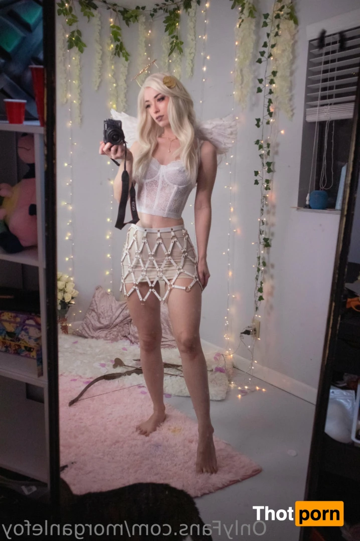 MorganLeFoy 13530827