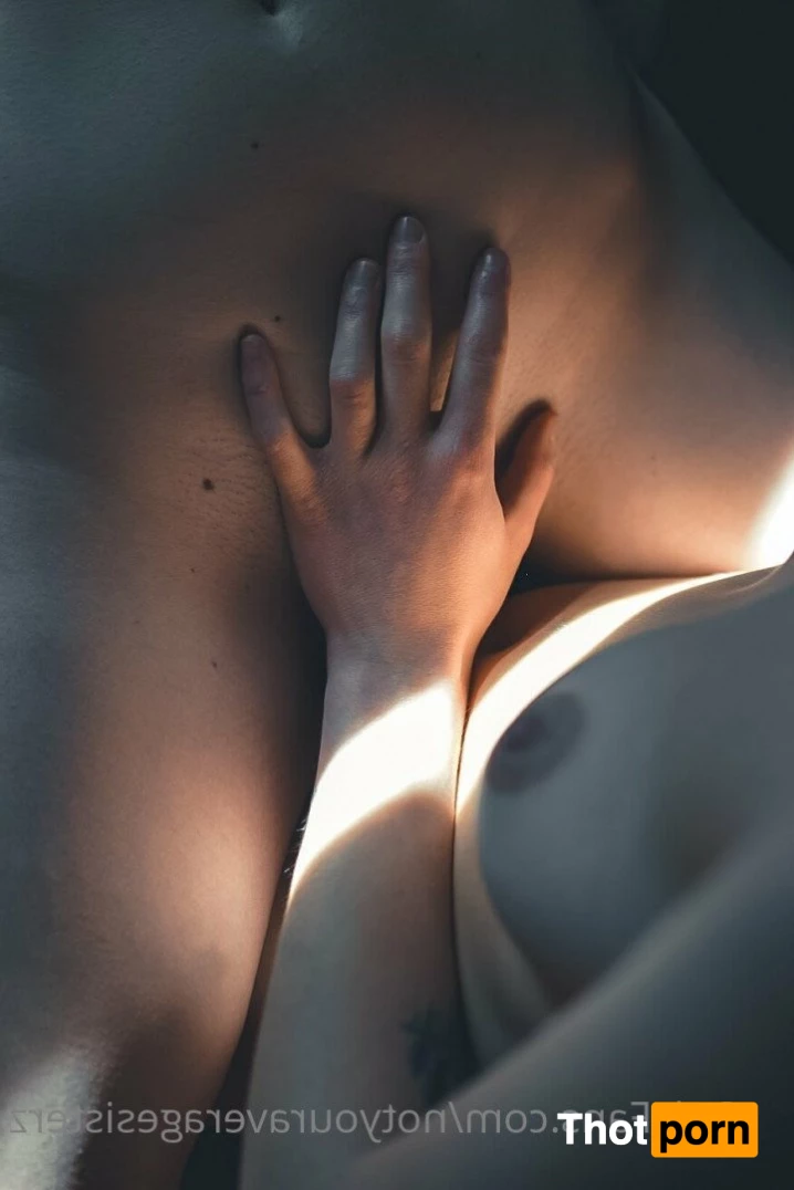 Not Your Average Sisters 2295895