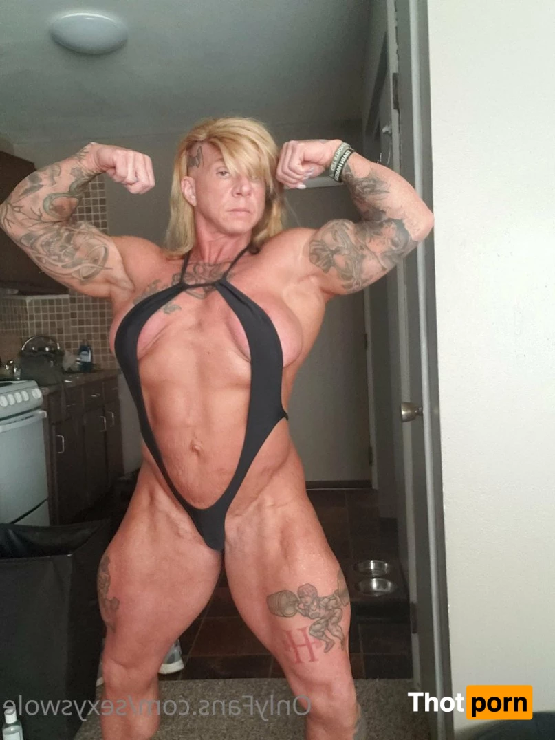 Sexy Swole 2312883