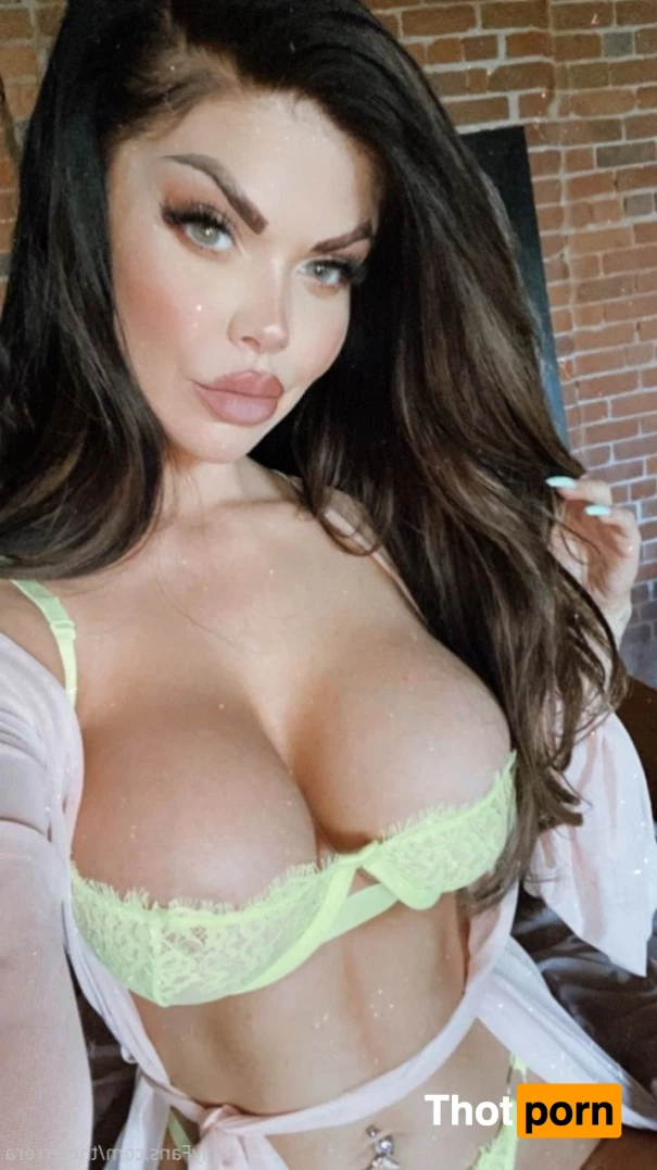 Katia Ferrera 4039707