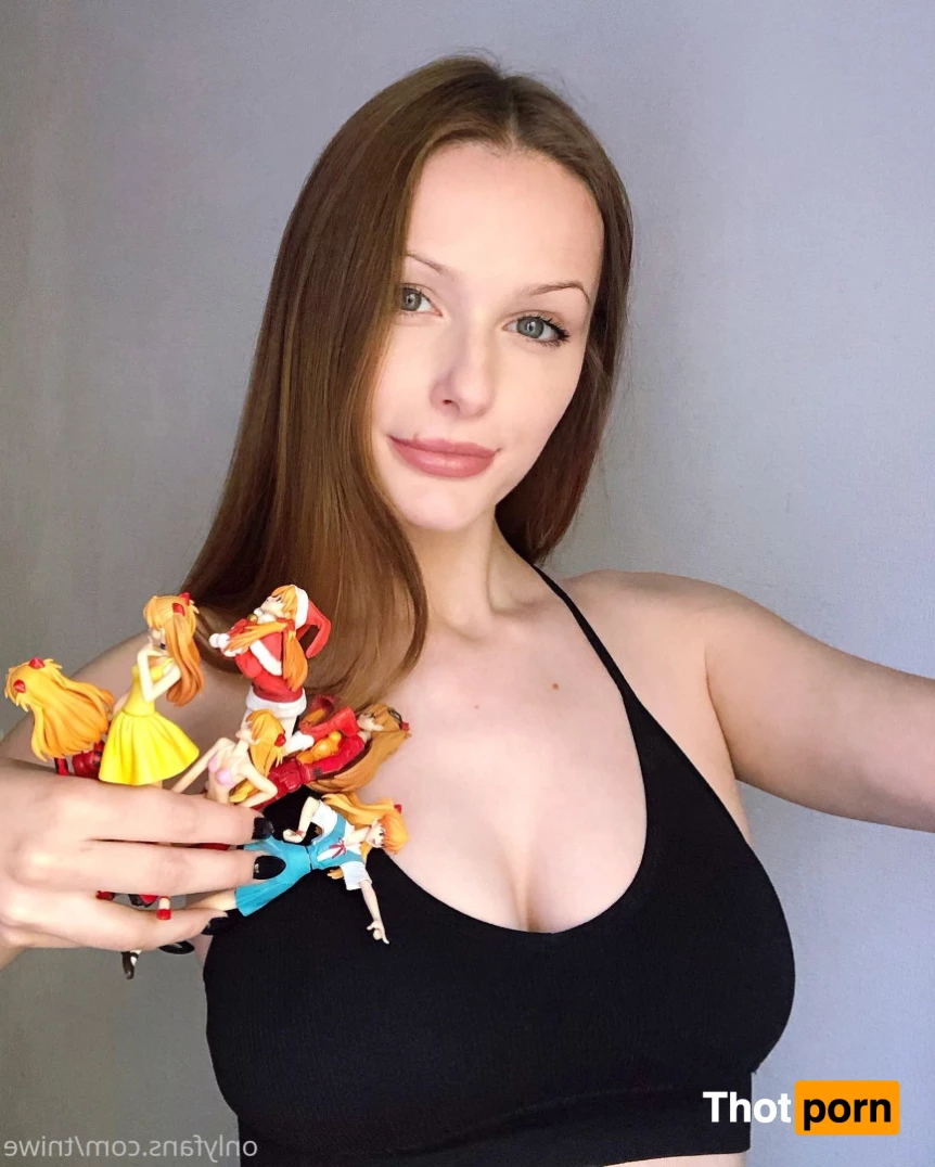 Tniwe Cosplay 💚 6244486