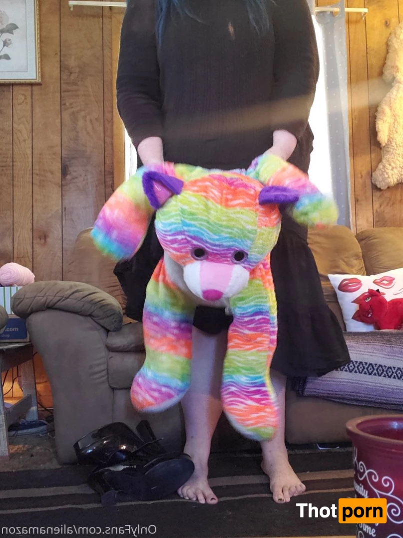 The Alien Amazon👽💜👽 3791258