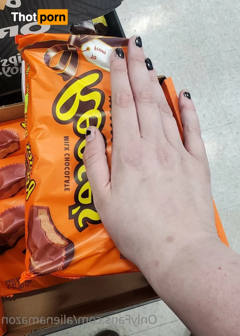 The Alien Amazon👽💜👽 3792993