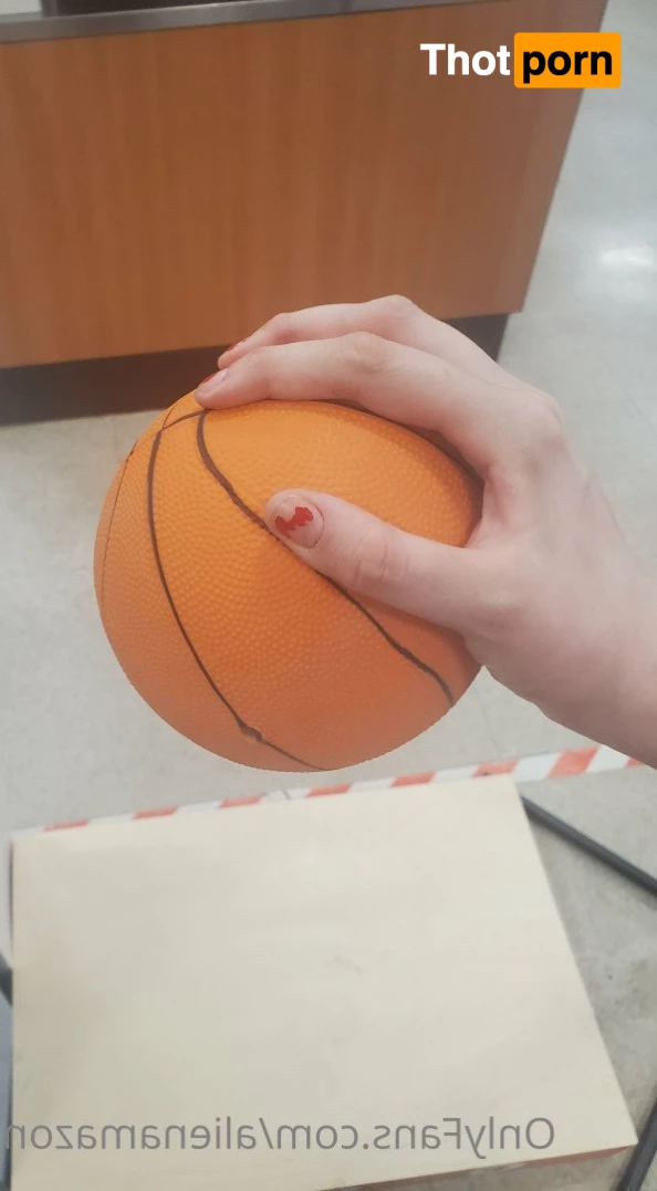 The Alien Amazon👽💜👽 3793714