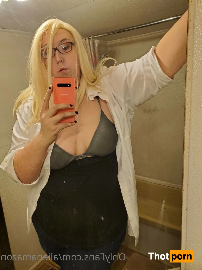 The Alien Amazon👽💜👽 3794288