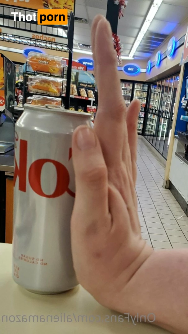 The Alien Amazon👽💜👽 3795079