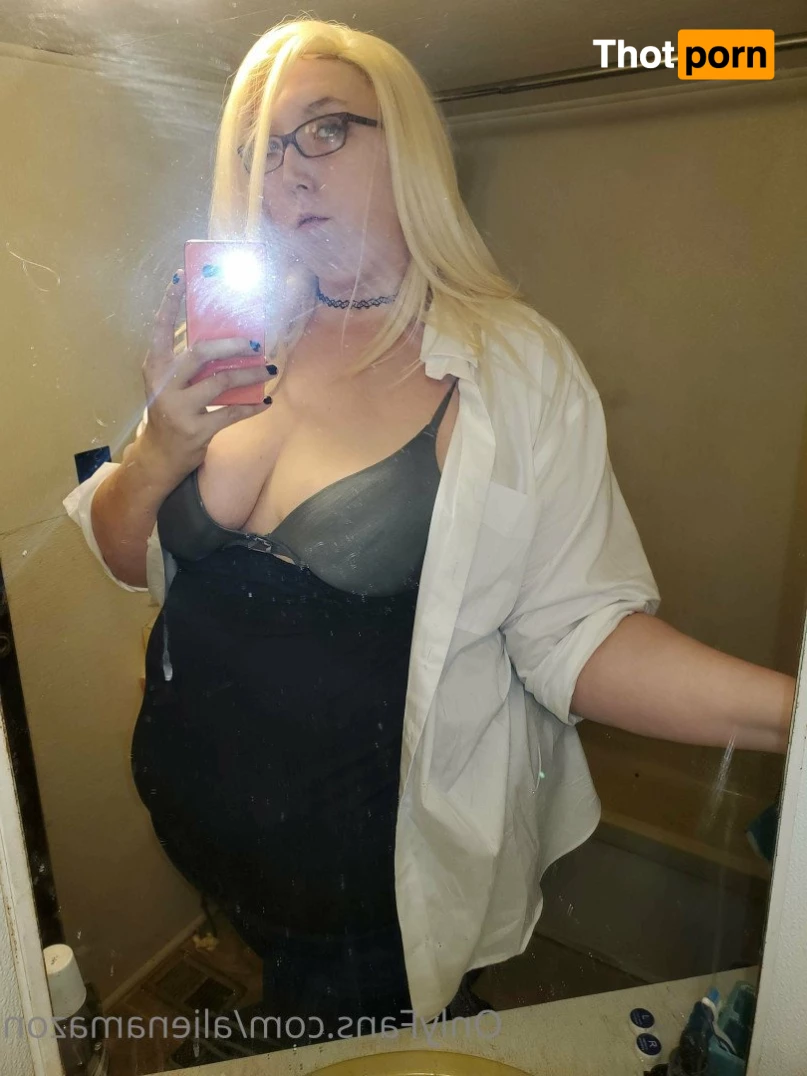 The Alien Amazon👽💜👽 3795165