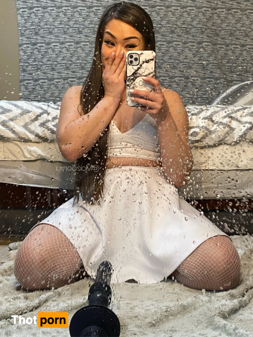 Asian Girl Next Door 🤍 6575607