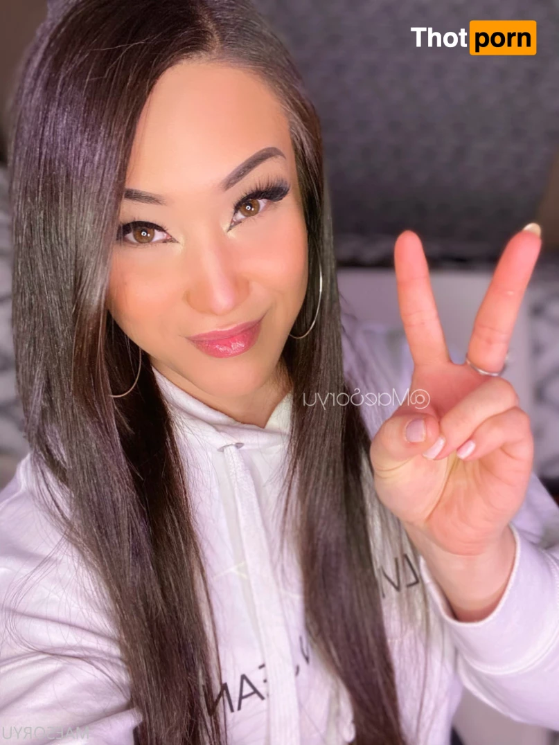 Asian Girl Next Door 🤍 6575663