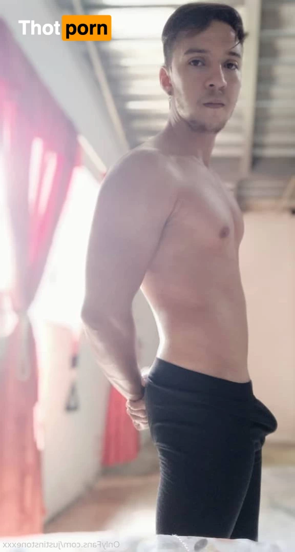 KIng Justin 🤴 2295801