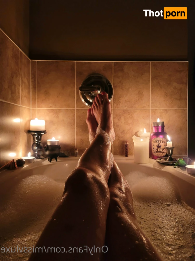 The Boudoir Archives 6574115