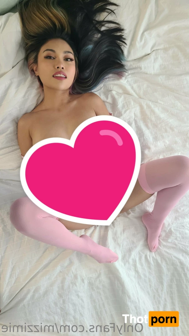 Mizzi Mie 🚀 6445923