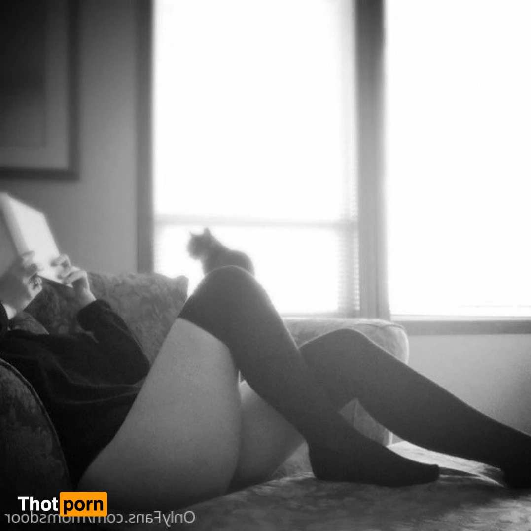 Moms Door 🚪 2287881