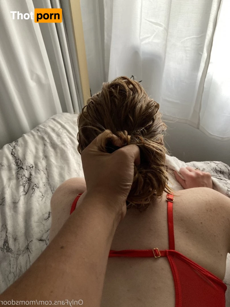 Moms Door 🚪 2288135