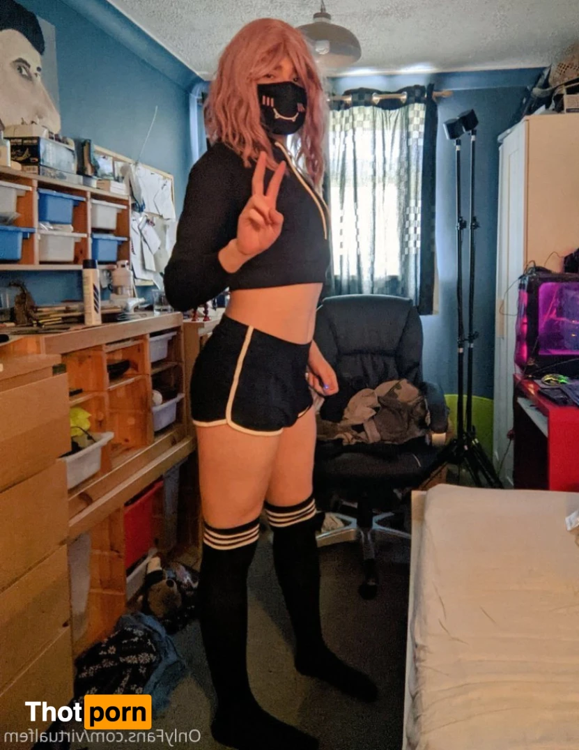 Page-VirtualFemboy 13198683