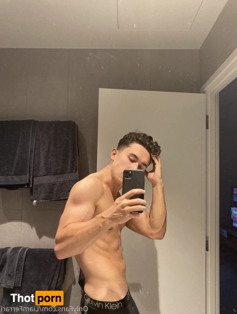 Liam Ferrari 4253236