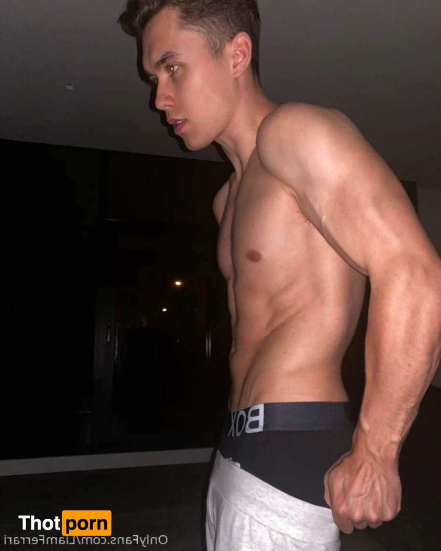 Liam Ferrari 6170245