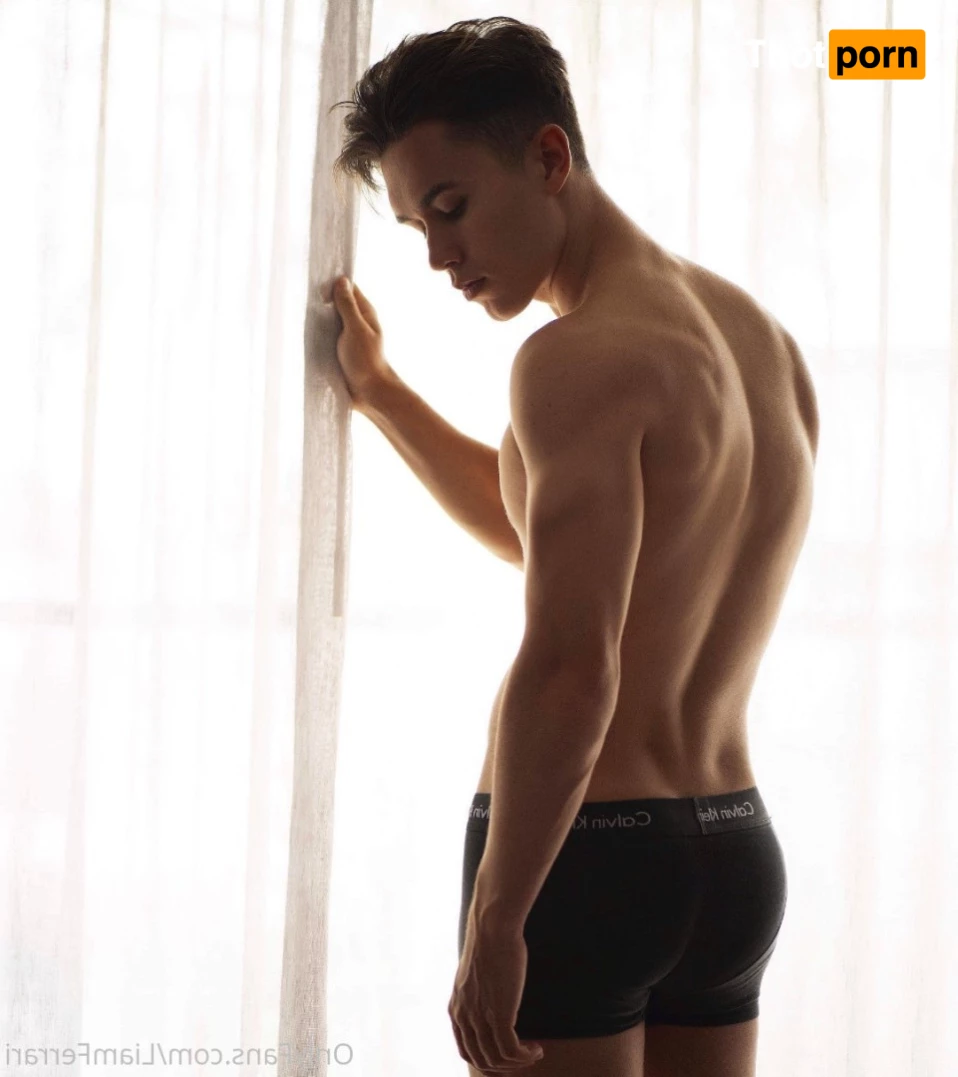 Liam Ferrari 6170298