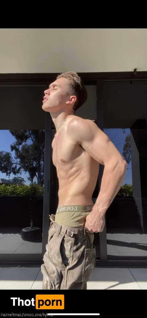 Liam Ferrari 6170354