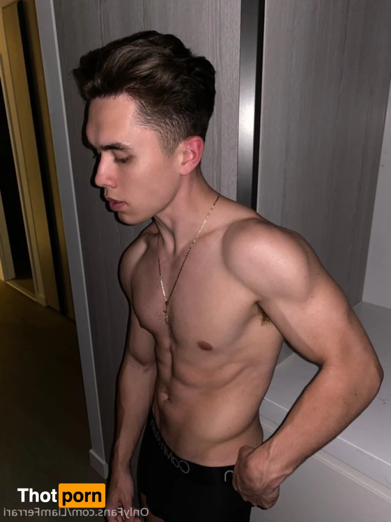 Liam Ferrari 6170389