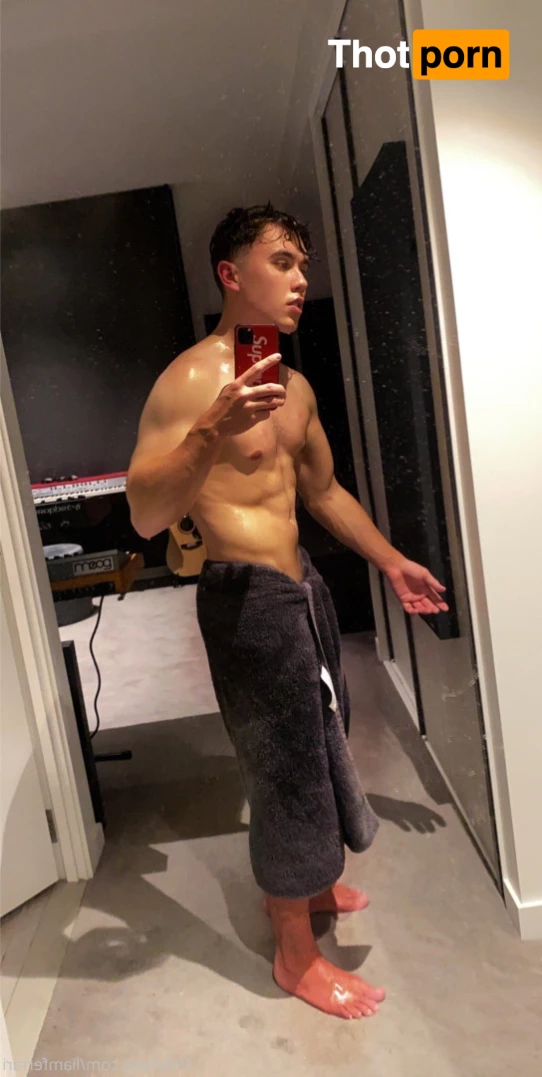 Liam Ferrari 6170444