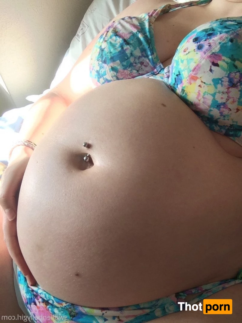 Swollen Belly Girl 2276005