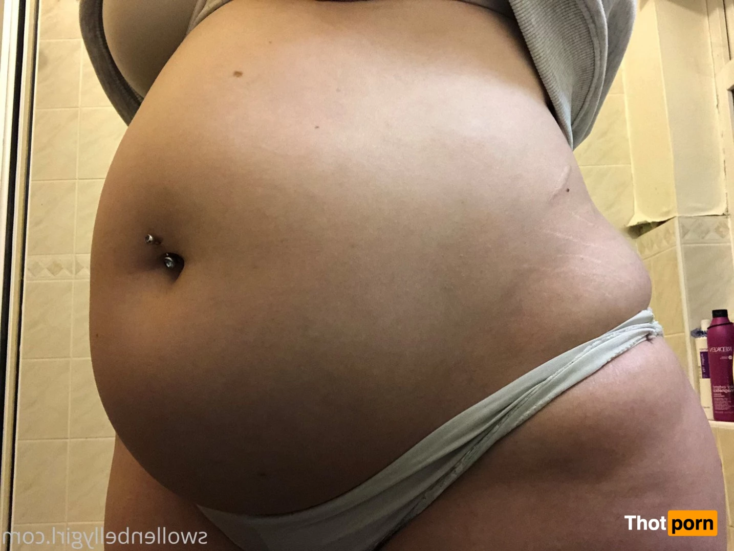 Swollen Belly Girl 2276011