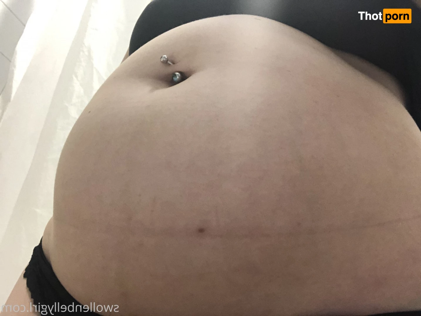Swollen Belly Girl 2276016