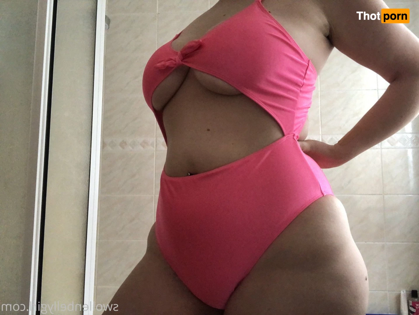 Swollen Belly Girl 2276024