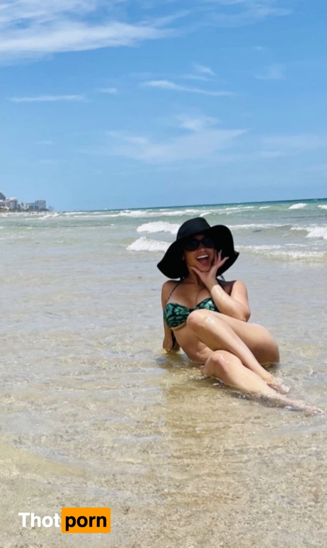 Abella Anderson 4687714