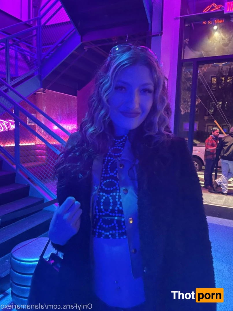 alanamariexo 3811037