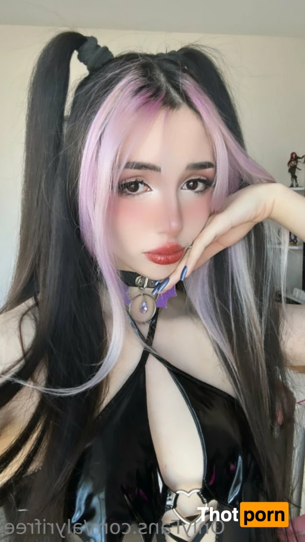 Alyri 😈 16205736