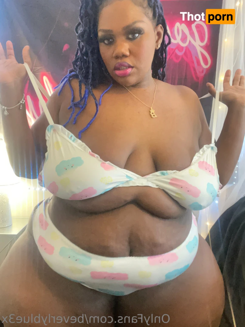 Beverly Blue 15689771