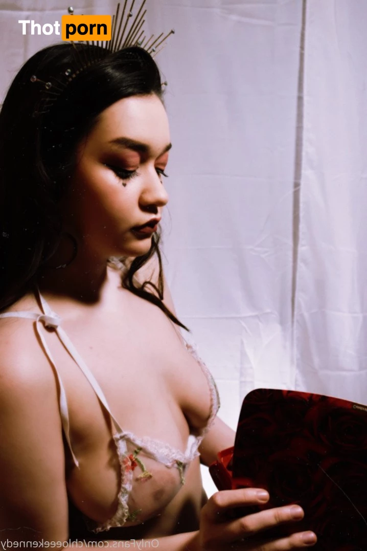 chloe kennedy 🦋✨ 4358927