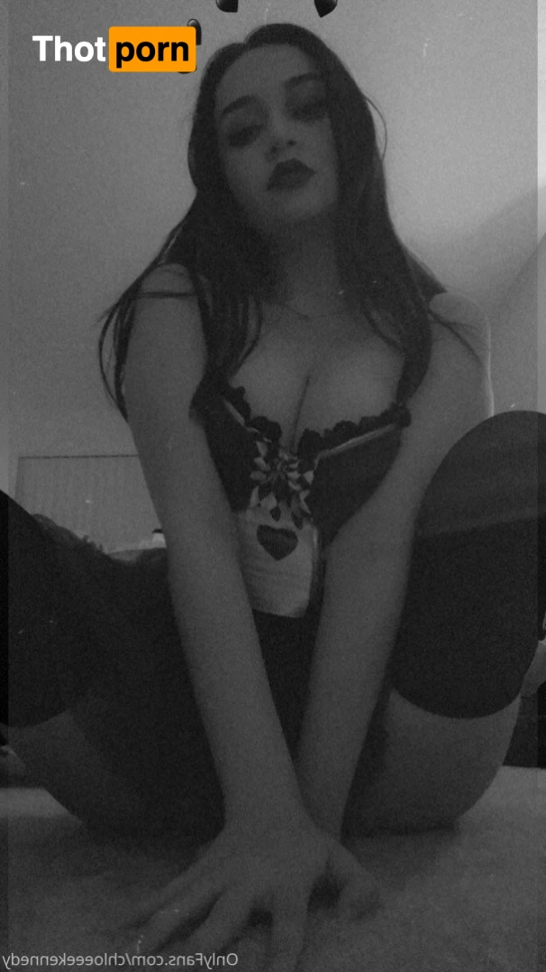 chloe kennedy 🦋✨ 4359915