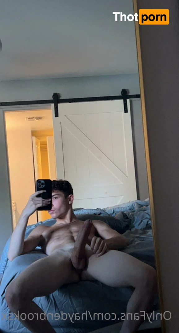 HaydenBrooksXXX 6212097