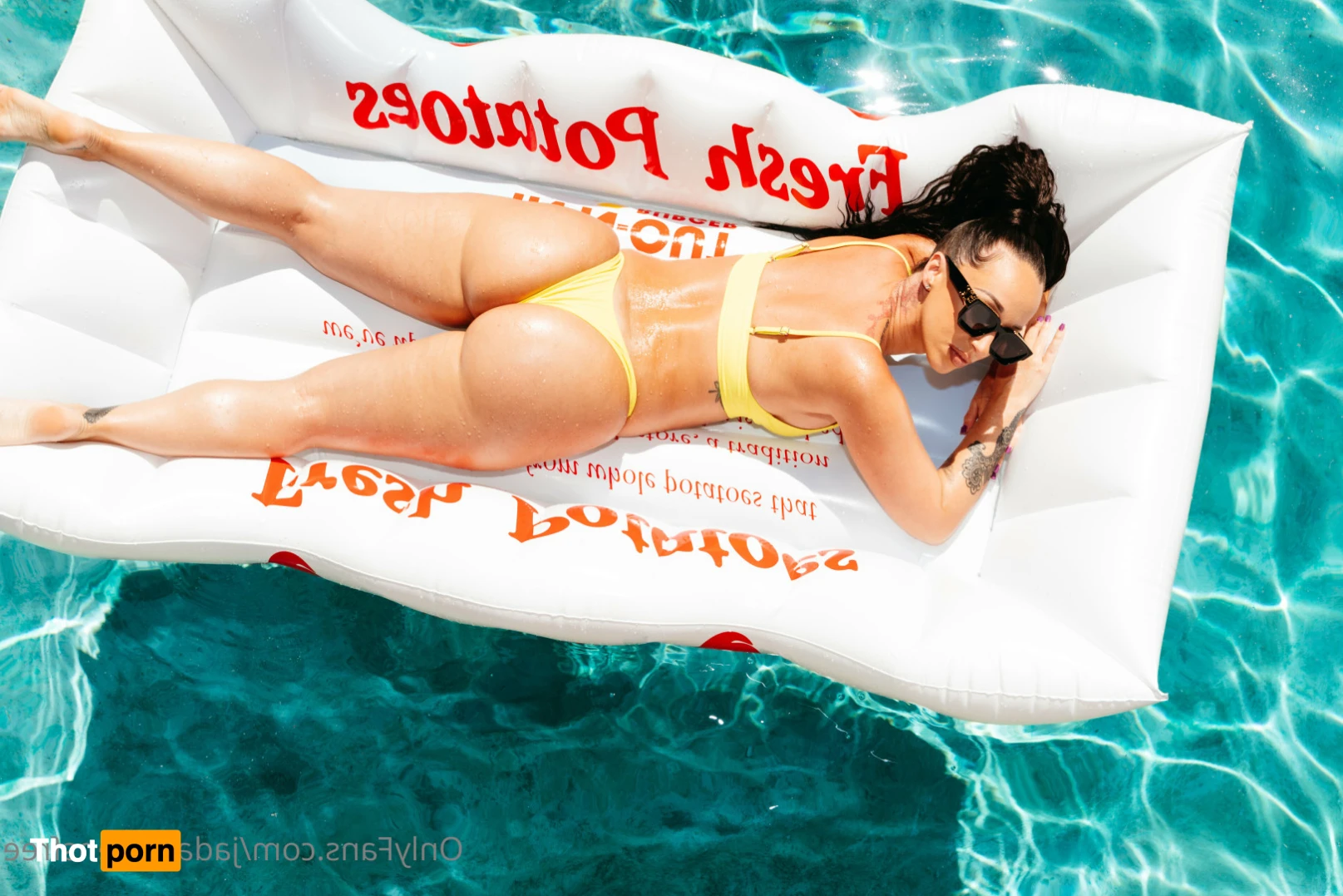 Jada Stevens 12899243