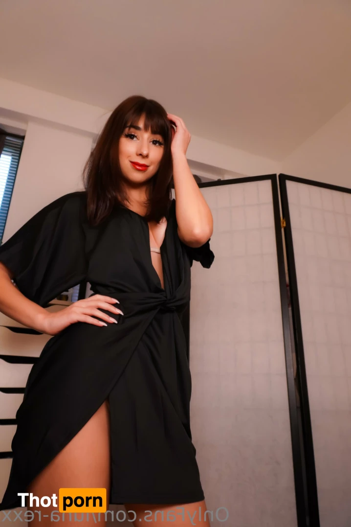 LunaRexx FREE Page 12877812