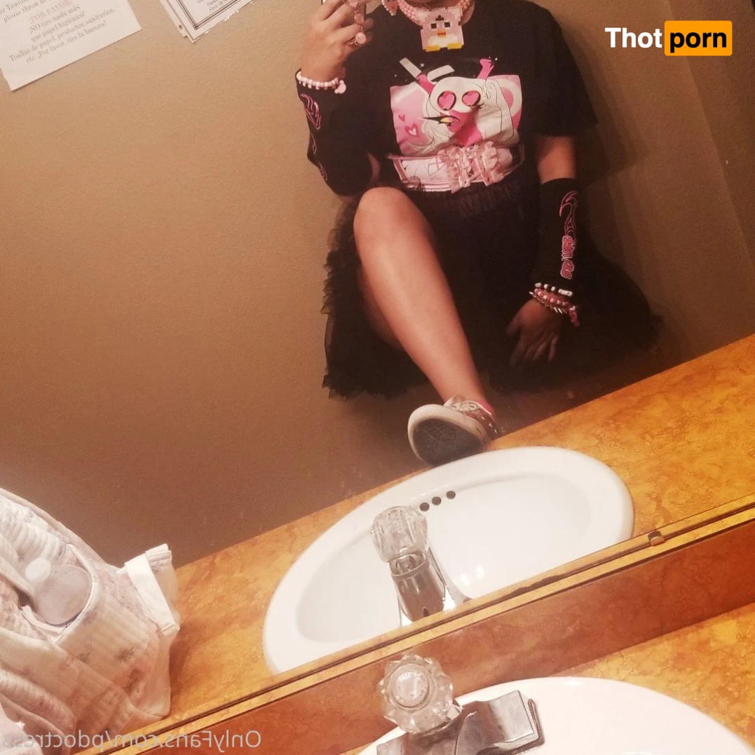 Plague Doctress 3858233