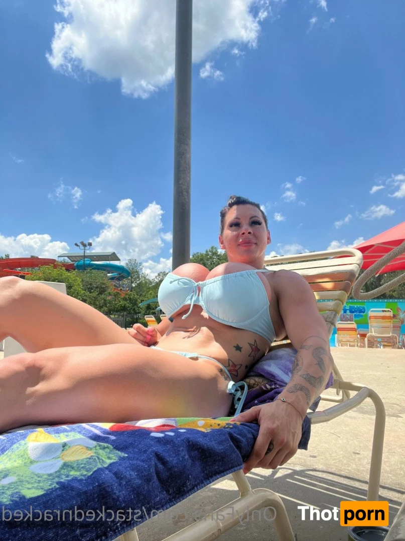 StackedandRacked 2269434