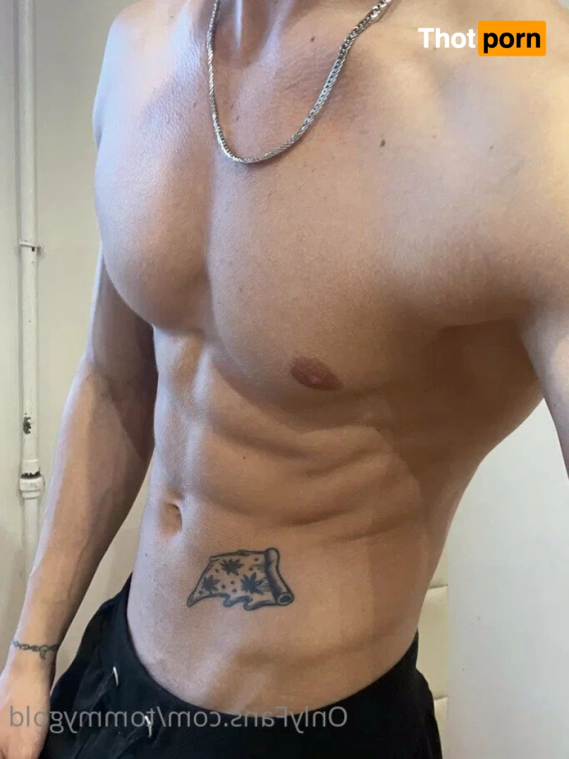 Tommy Gold💦Free  @tommygold 3581350