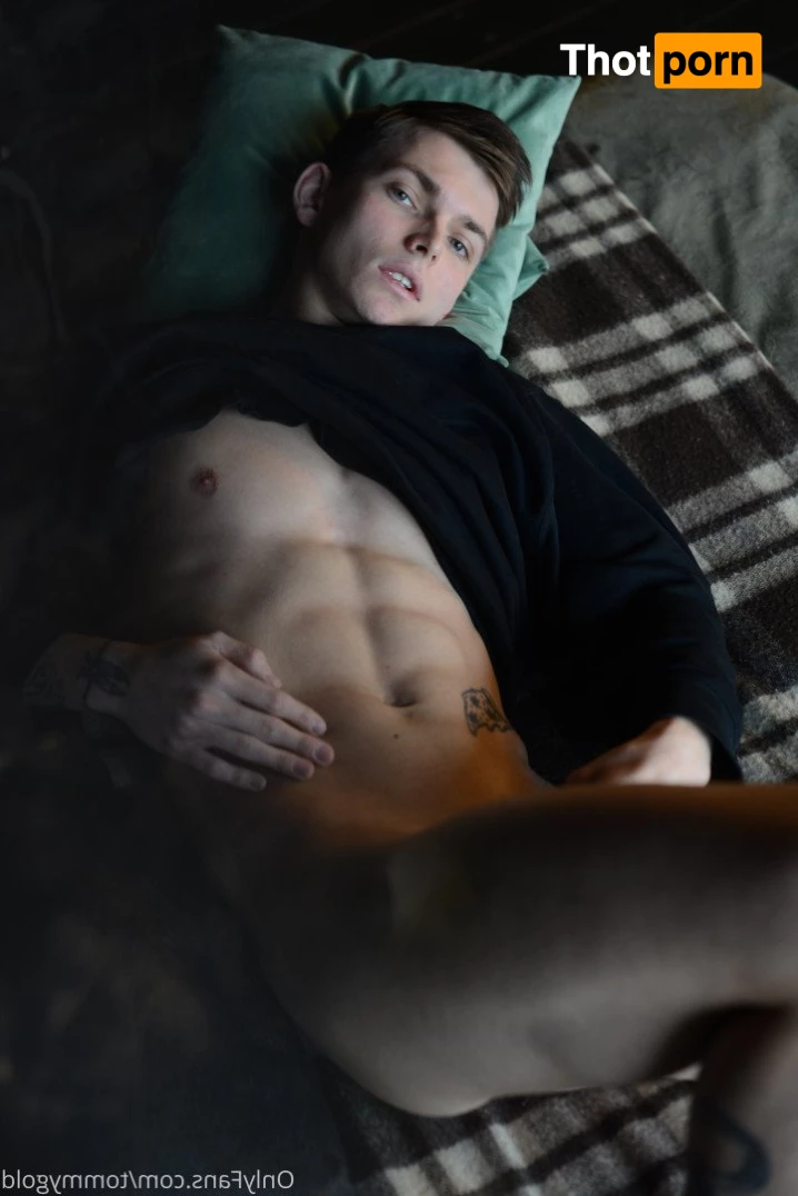 Tommy Gold💦Free  @tommygold 3581455