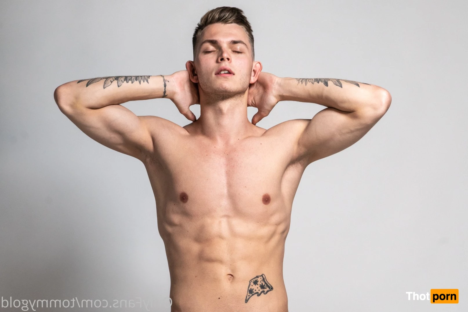 Tommy Gold💦Free  @tommygold 3581920