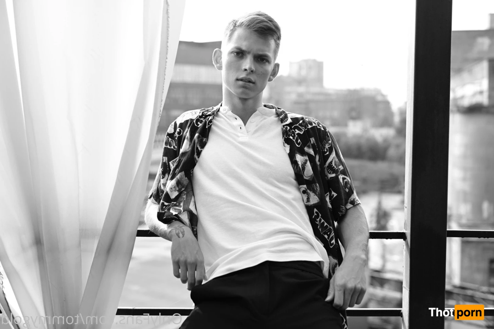 Tommy Gold💦Free  @tommygold 3582118