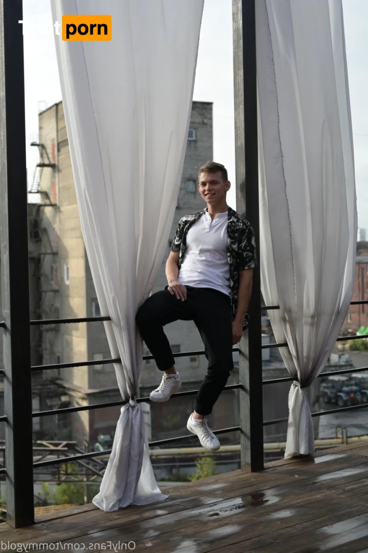 Tommy Gold💦Free  @tommygold 3582152