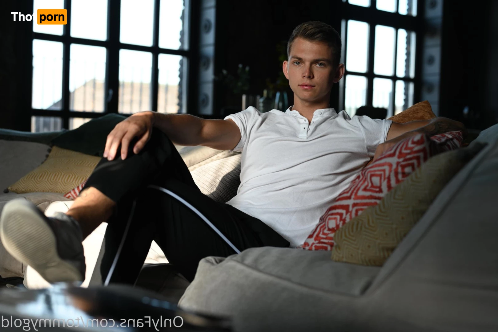 Tommy Gold💦Free  @tommygold 3582627